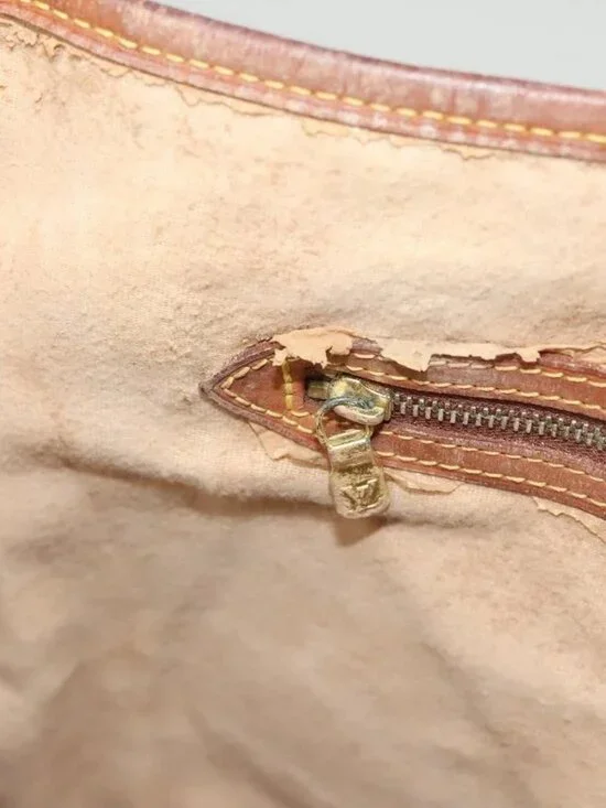 LOUIS VUITTON Monogram Bucket GM Shoulder Bag M42236 LV Auth BD2021 - Picture 13 of 16